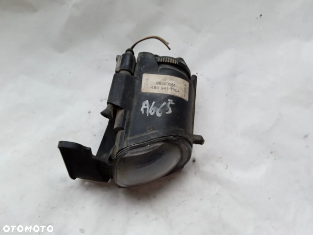 HALOGEN PRAWY AUDI A6 C5 4B0941700A - 2