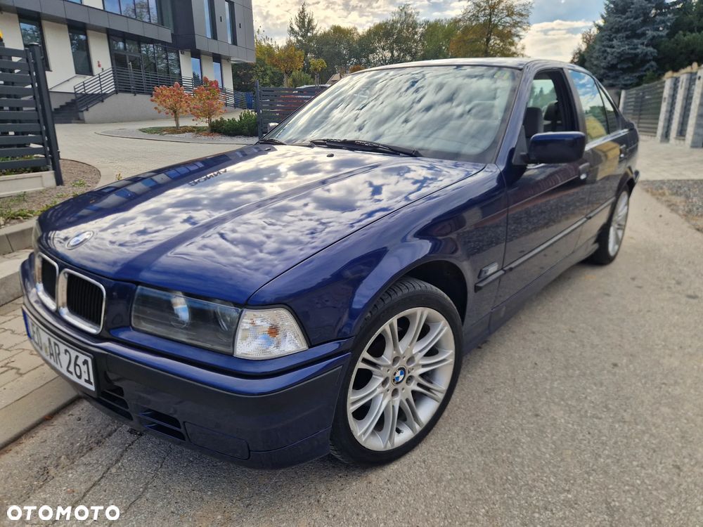 BMW Seria 3 318i - 37