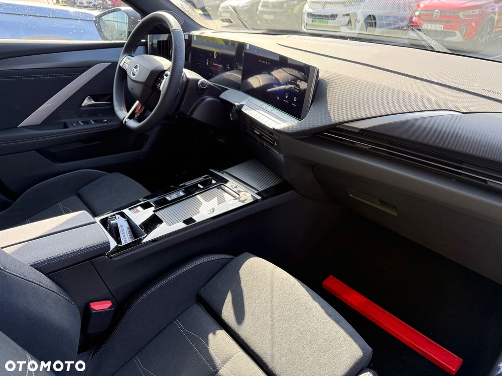 Opel Astra 1.2 T mHEV GS S&S eDTC - 10