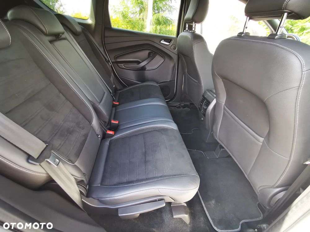 Ford Kuga 2.0 TDCi 4x4 ST-Line - 17