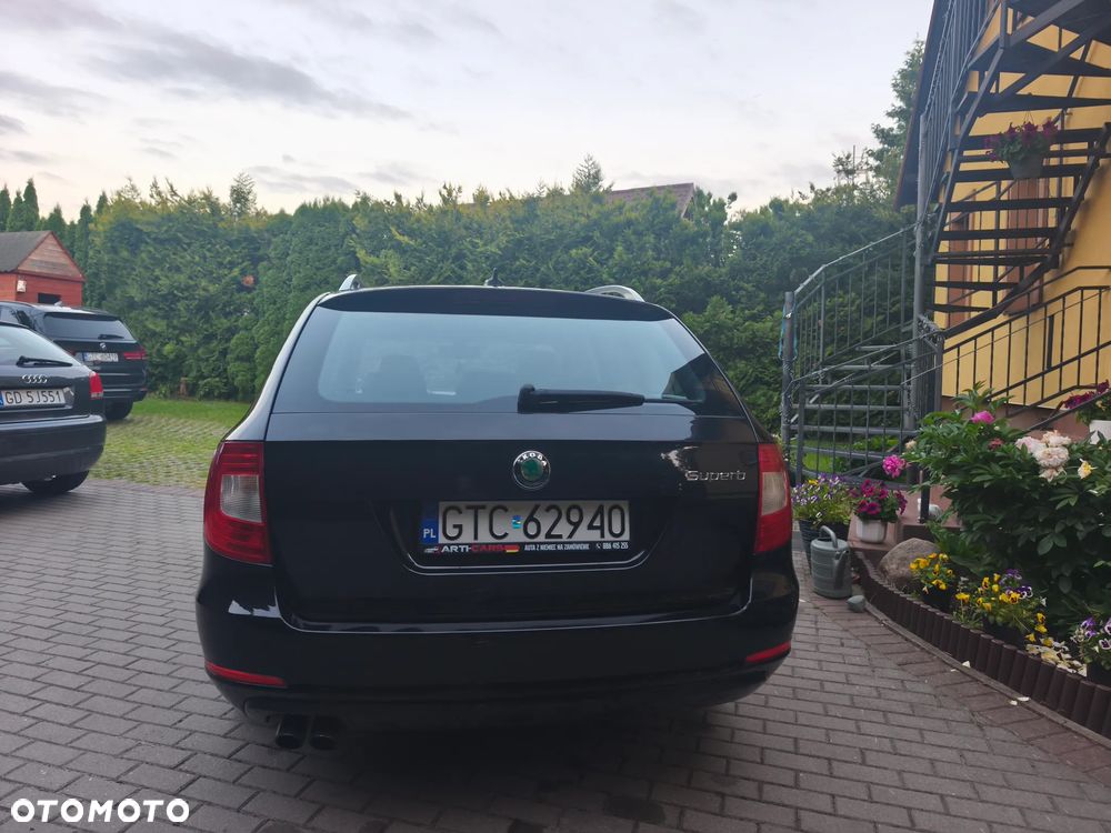 Skoda Superb 1.8 TSI DSG Comfort - 6