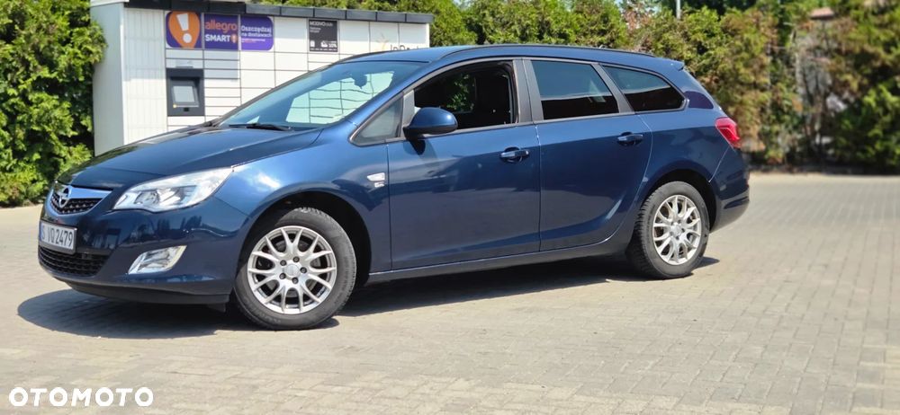 Opel Astra 1.6 Turbo 150 Jahre - 7