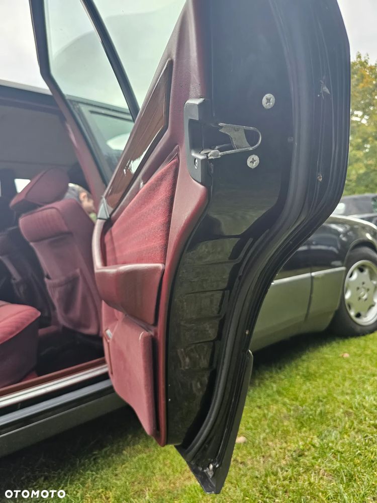 Mercedes-Benz W124 (1984-1993) - 17