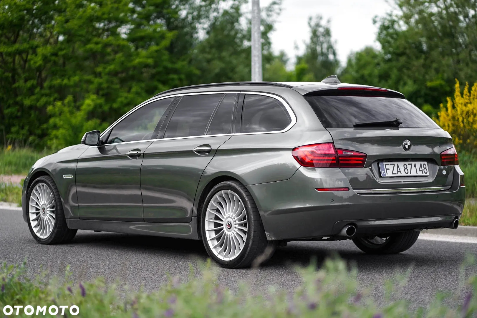 BMW Seria 5 535d Touring Luxury Line - 9