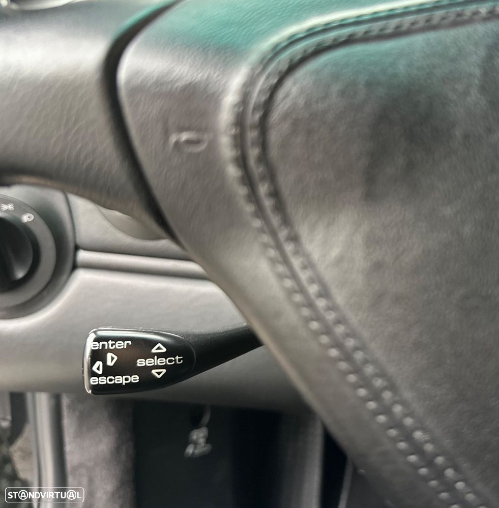 Porsche 911 (996) Turbo - 26