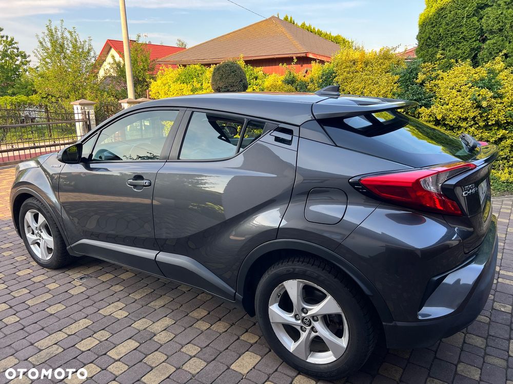 Toyota C-HR - 4