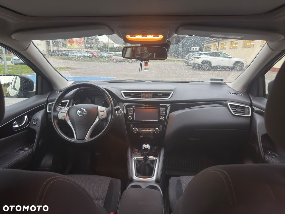 Nissan Qashqai 1.2 DIG-T N-Connecta EU6 - 12