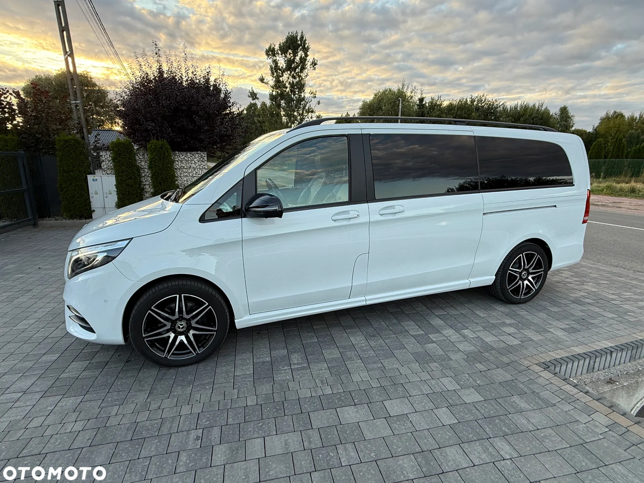 Mercedes-Benz Klasa V 300 d 4-Matic 9G-Tronic (ekstra d³) - 40