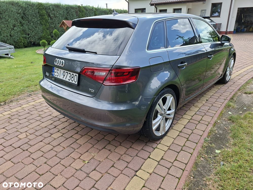 Audi A3 Sportback - 4