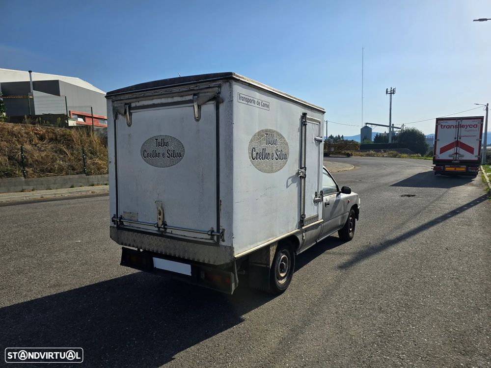 Toyota Hilux 2.4 D LN150LM C.E Cx Met - 3