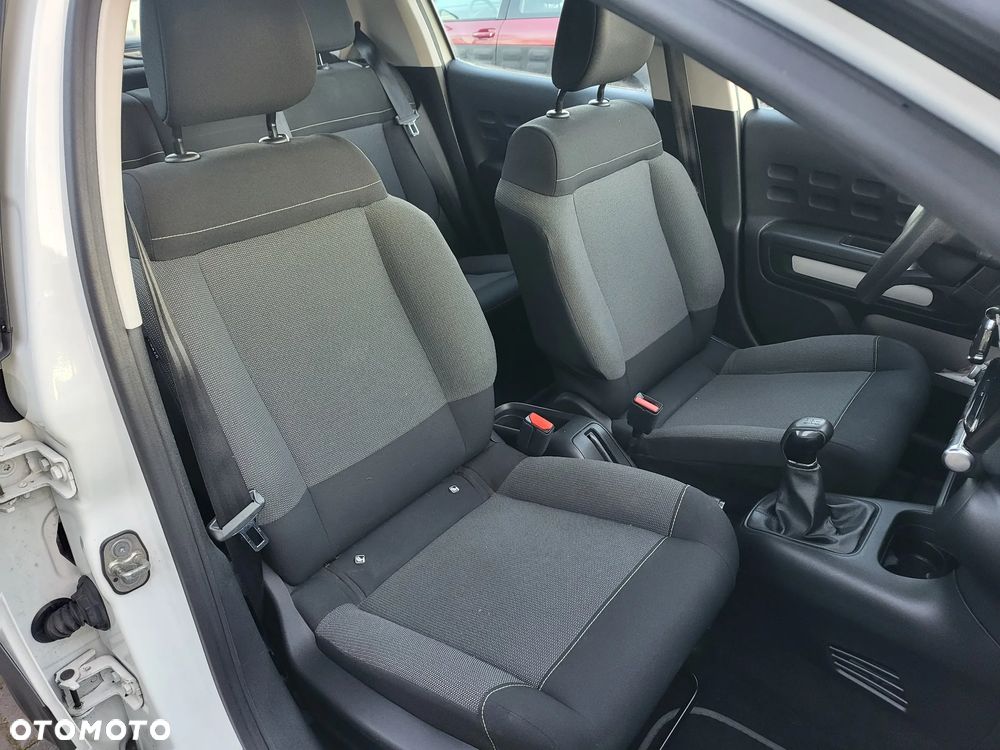 Citroën C3 Pure Tech 82 SHINE - 6