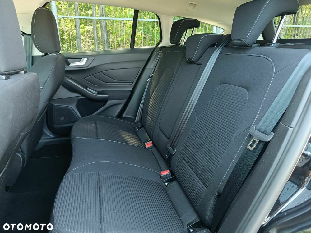 Ford Focus 1.0 EcoBoost mHEV Titanium X - 26