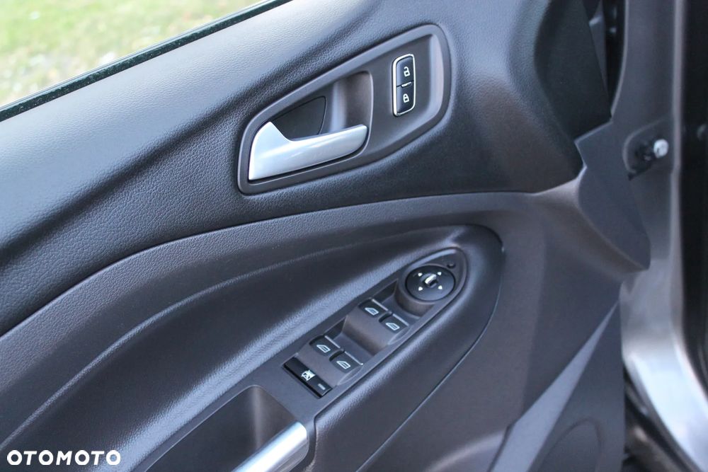 Ford Kuga - 21