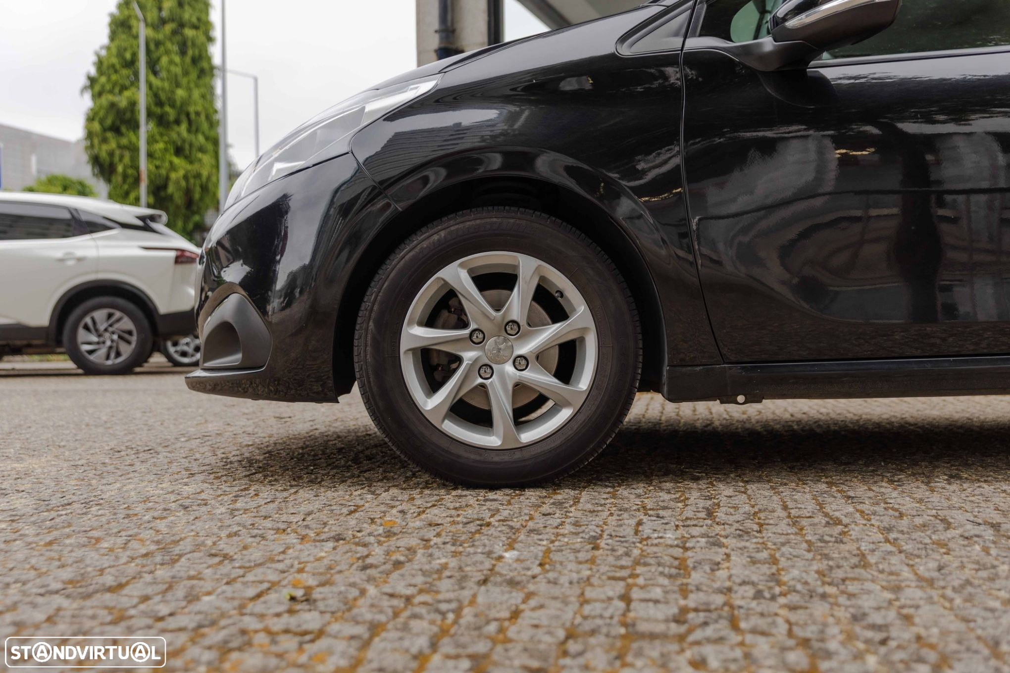 Peugeot 208 1.2 PureTech Active - 3
