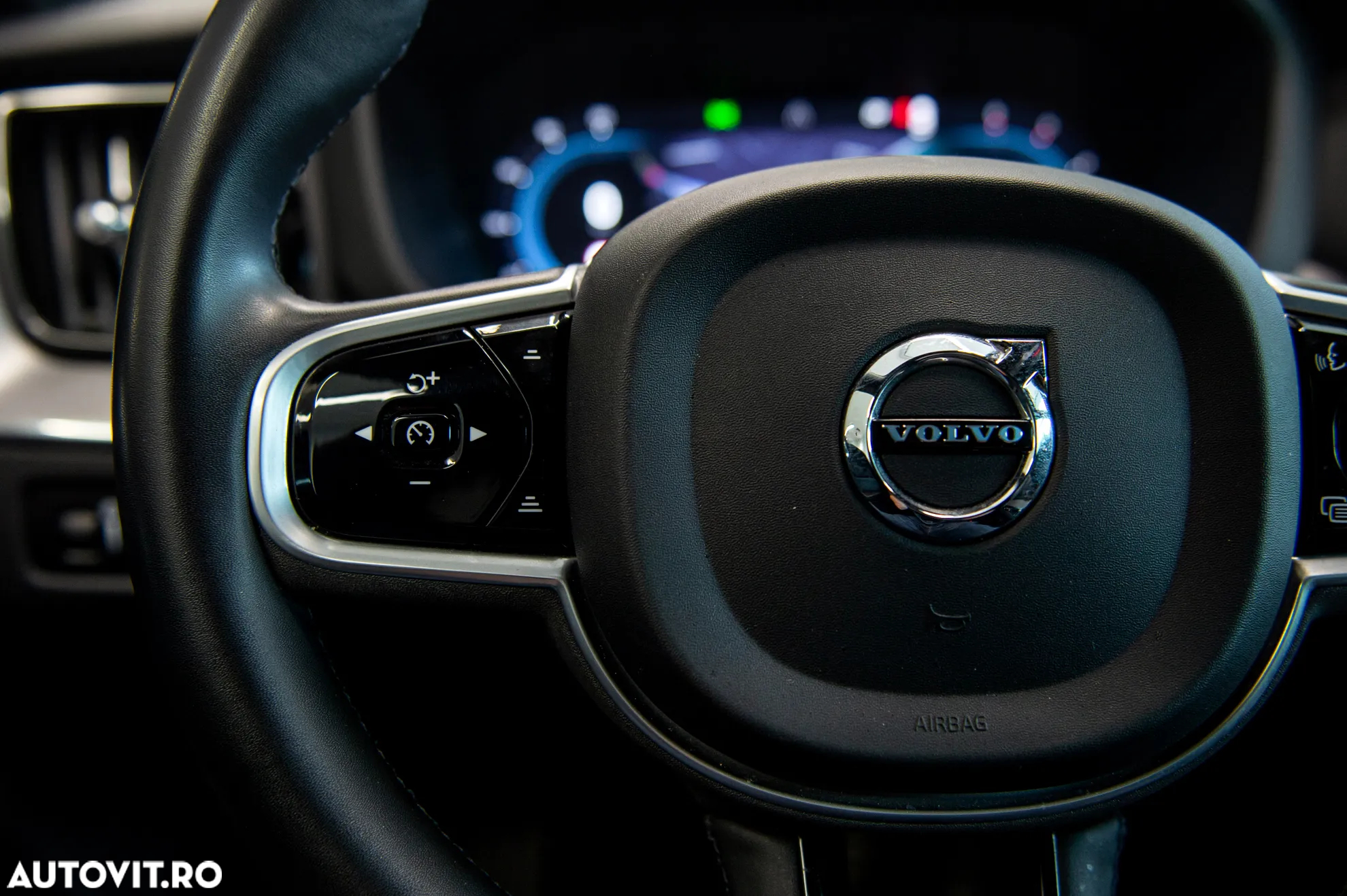 Volvo XC 60 B4 D Geartronic RDesign - 18