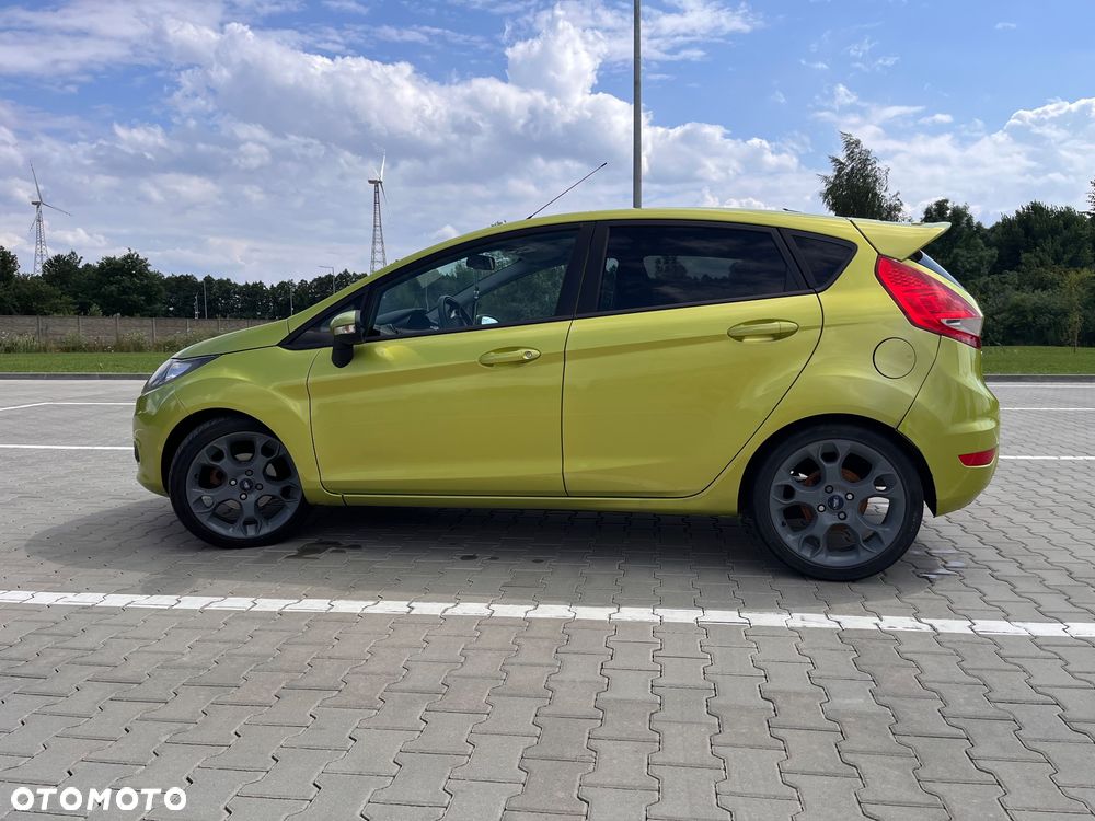 Ford Fiesta 1.6 TDCi DPF Ghia - 3