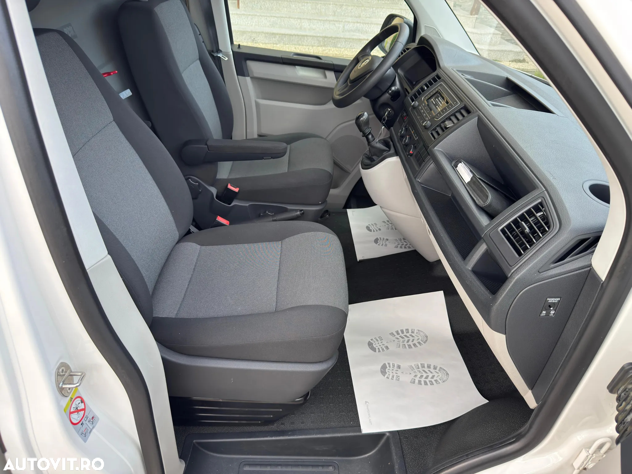 Volkswagen Transporter Kombi T6.1 2.0 TDI 81 kW KR - 18