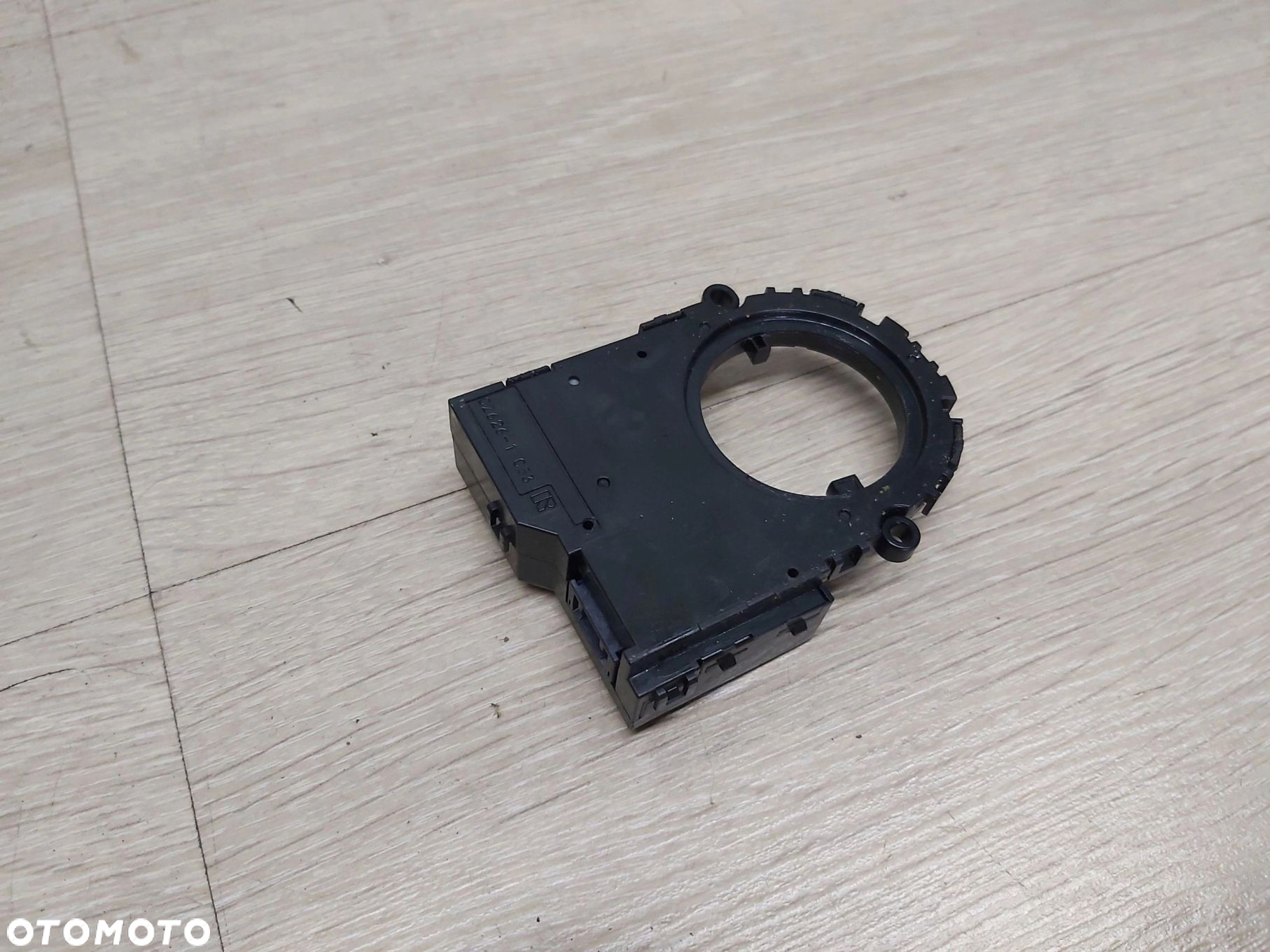 Toyota Auris II czujnik kąta skrętu 89245-02060 - 3