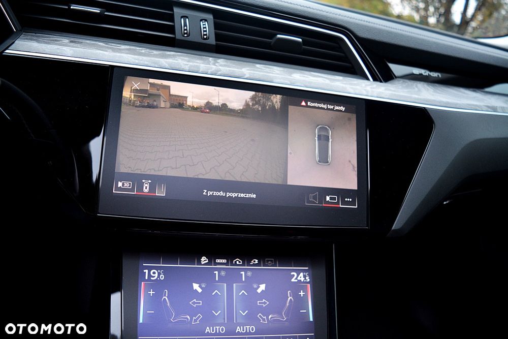 Audi e-tron 55 Quattro Advanced - 11