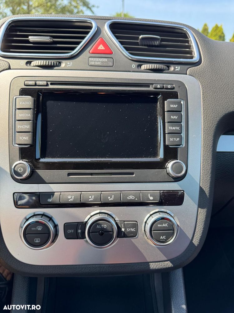 Volkswagen Eos 2.0 TDI DPF BlueMotion Technology Sport & Style - 3