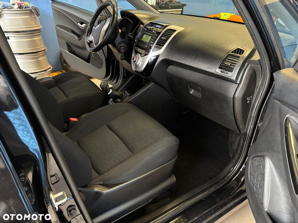 Hyundai ix20 1.4 CRDi blue Comfort - 11