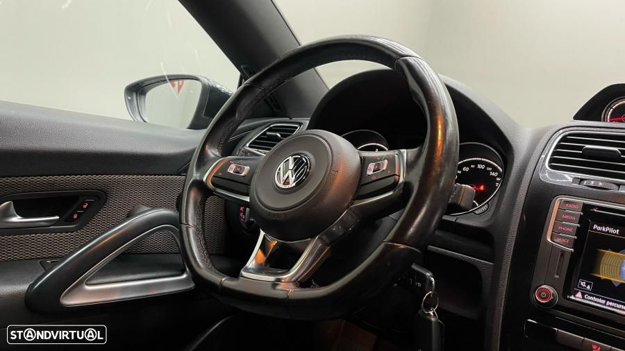 VW Scirocco 2.0 TDI (Blue Motion Technologie) - 11