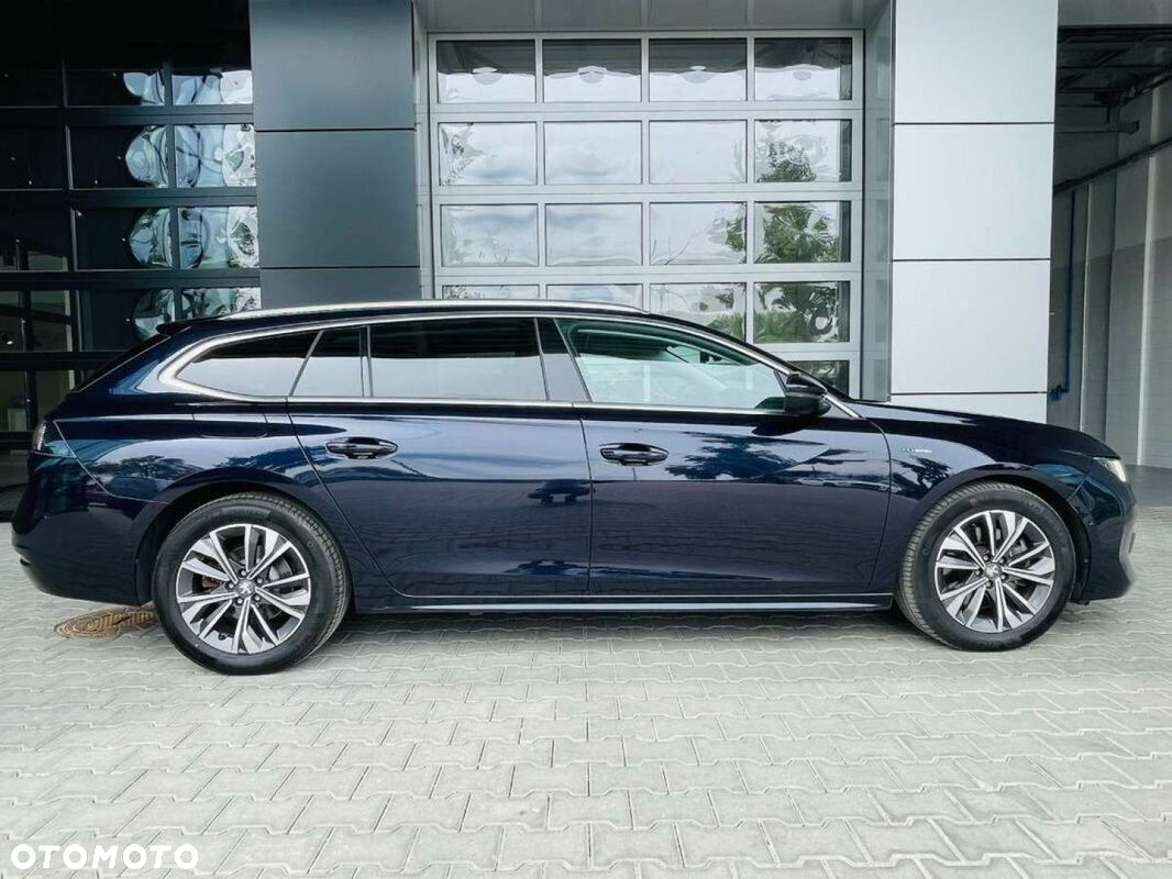 Peugeot 508 - 8