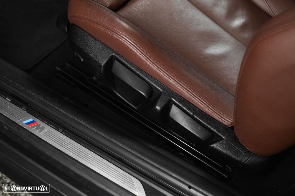 BMW 220 d Coupe Pack M Auto - 33