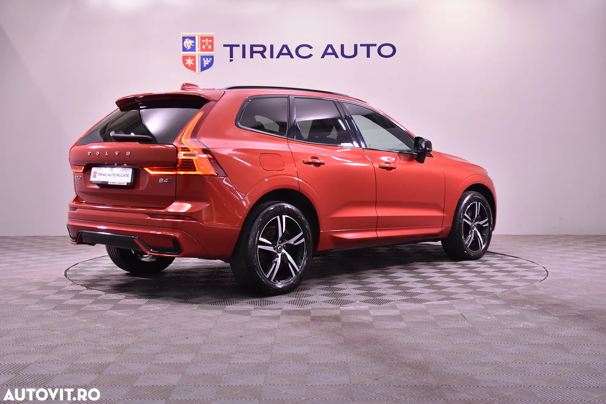 Volvo XC 60 B4 MHEV R-Design - 5