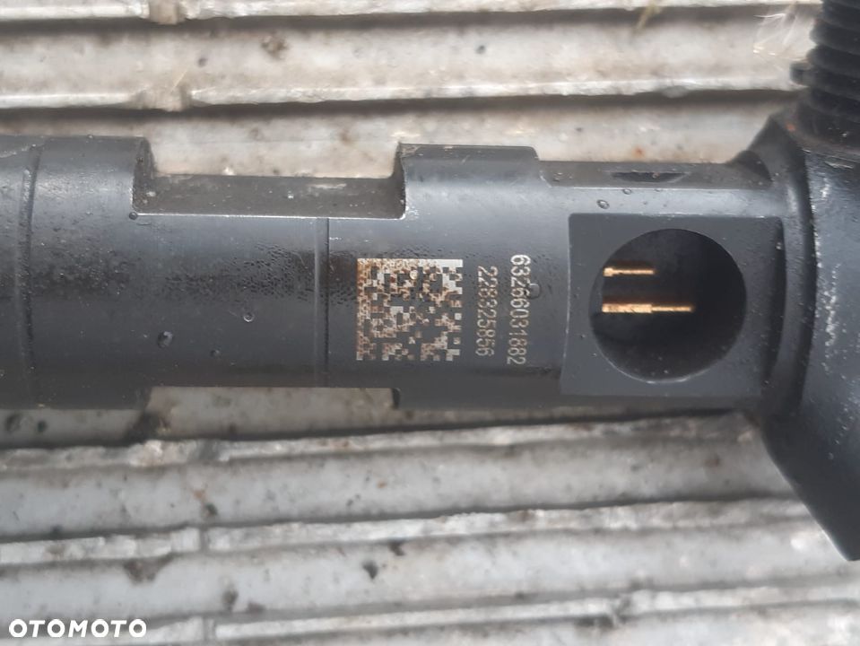 Wtryskiwacz Wtryskiwacze MB 906 06-11 63266031882 - 3