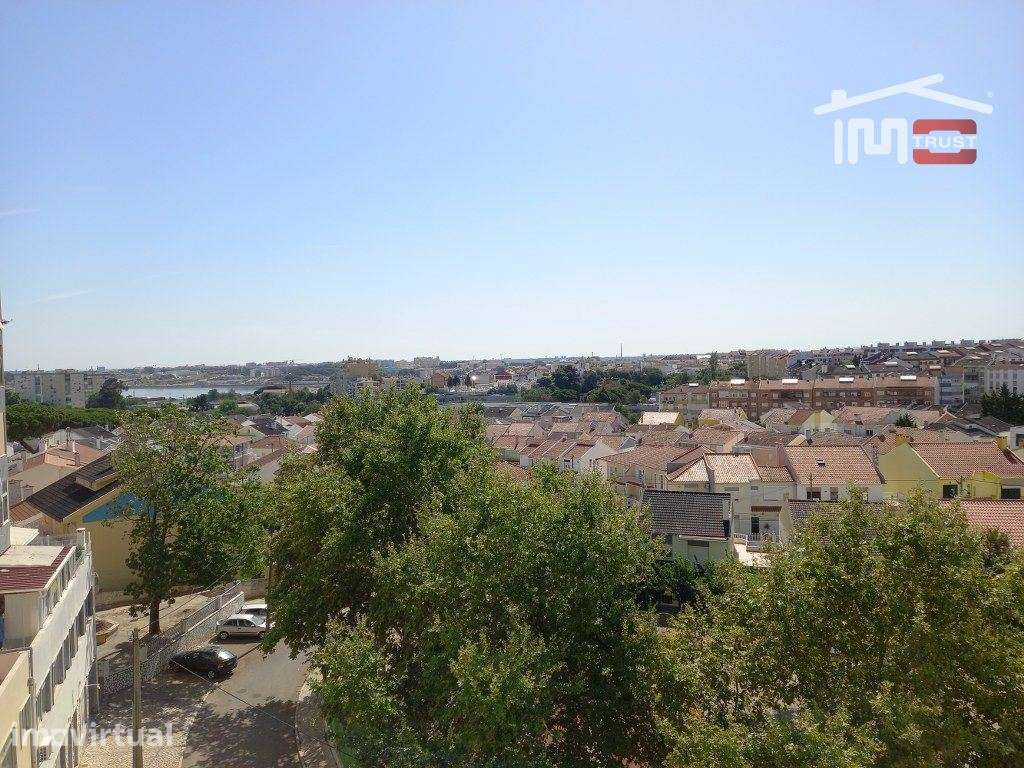 Apartamento T1  1ºandar - Grande imagem: 5/25