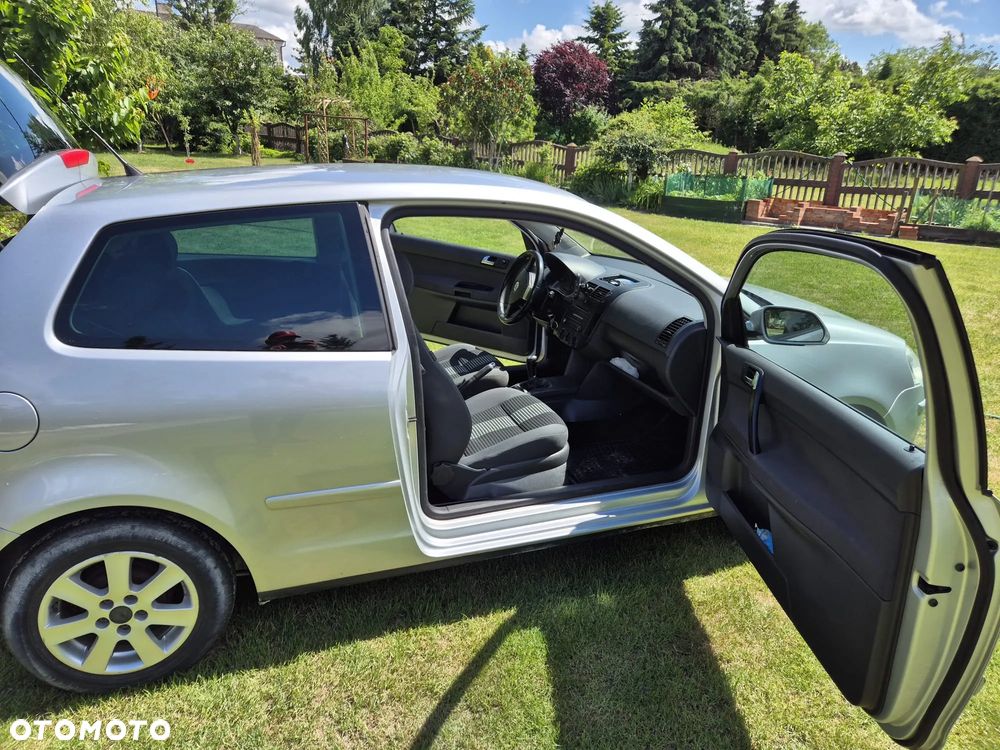 Volkswagen Polo - 7