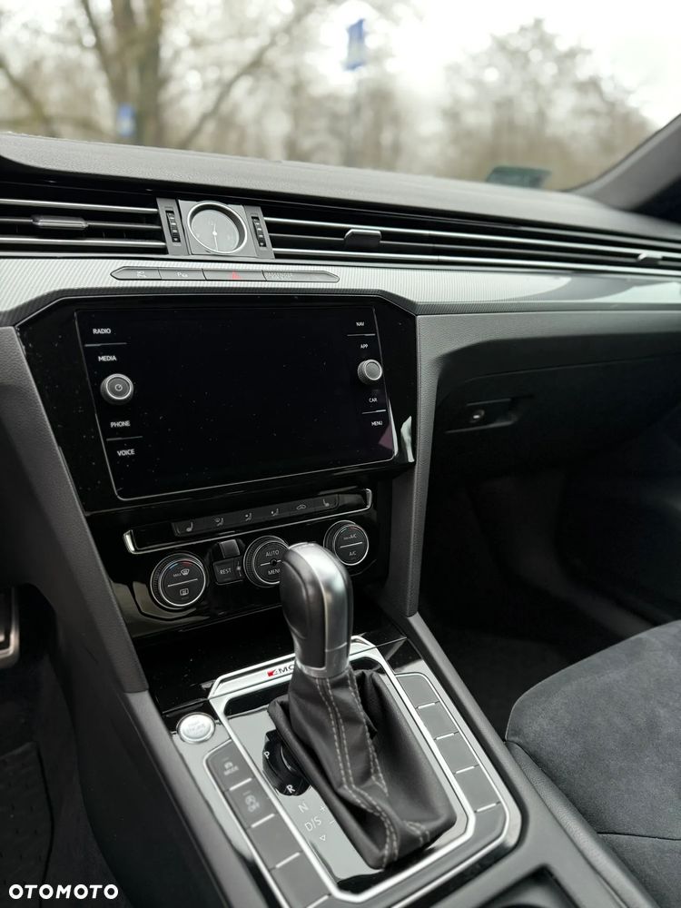 Volkswagen Arteon 2.0 TDI 4Motion SCR R-Line DSG - 11