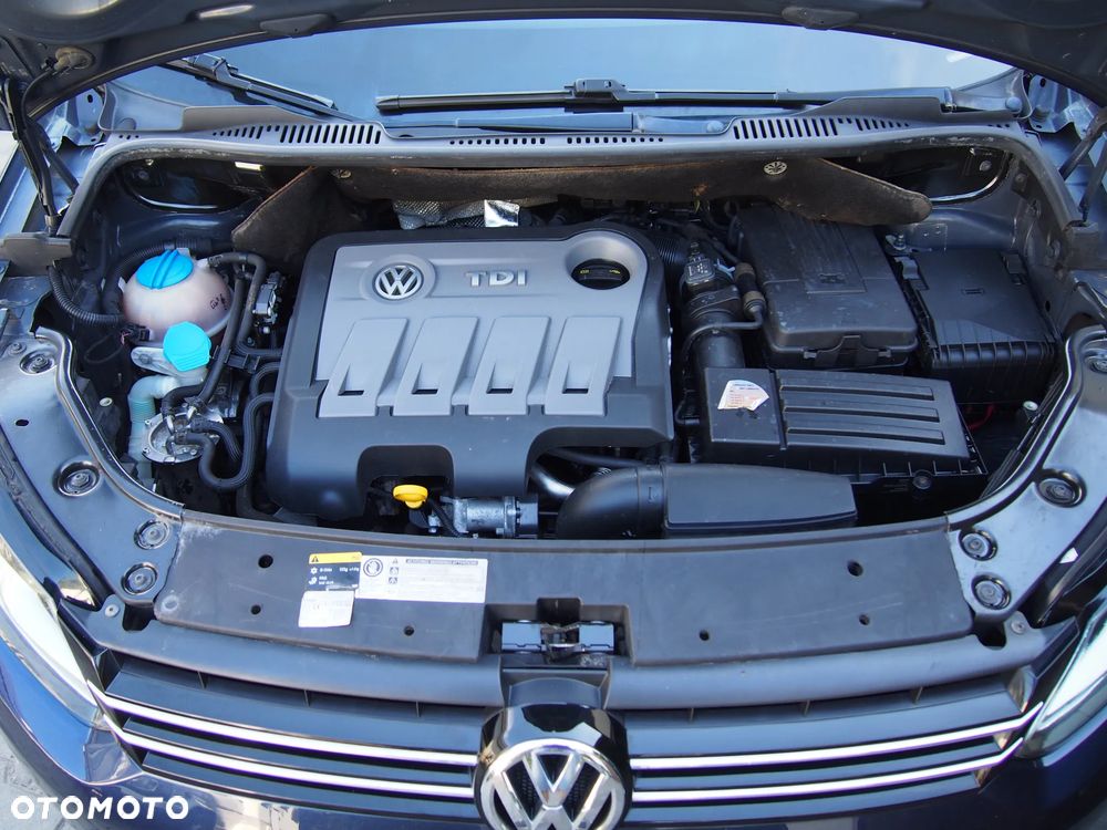Volkswagen Touran 1.6 TDI DPF BlueMot Comfortline - 25