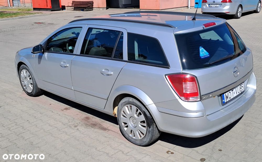 Opel Astra 1.6 Enjoy - 4