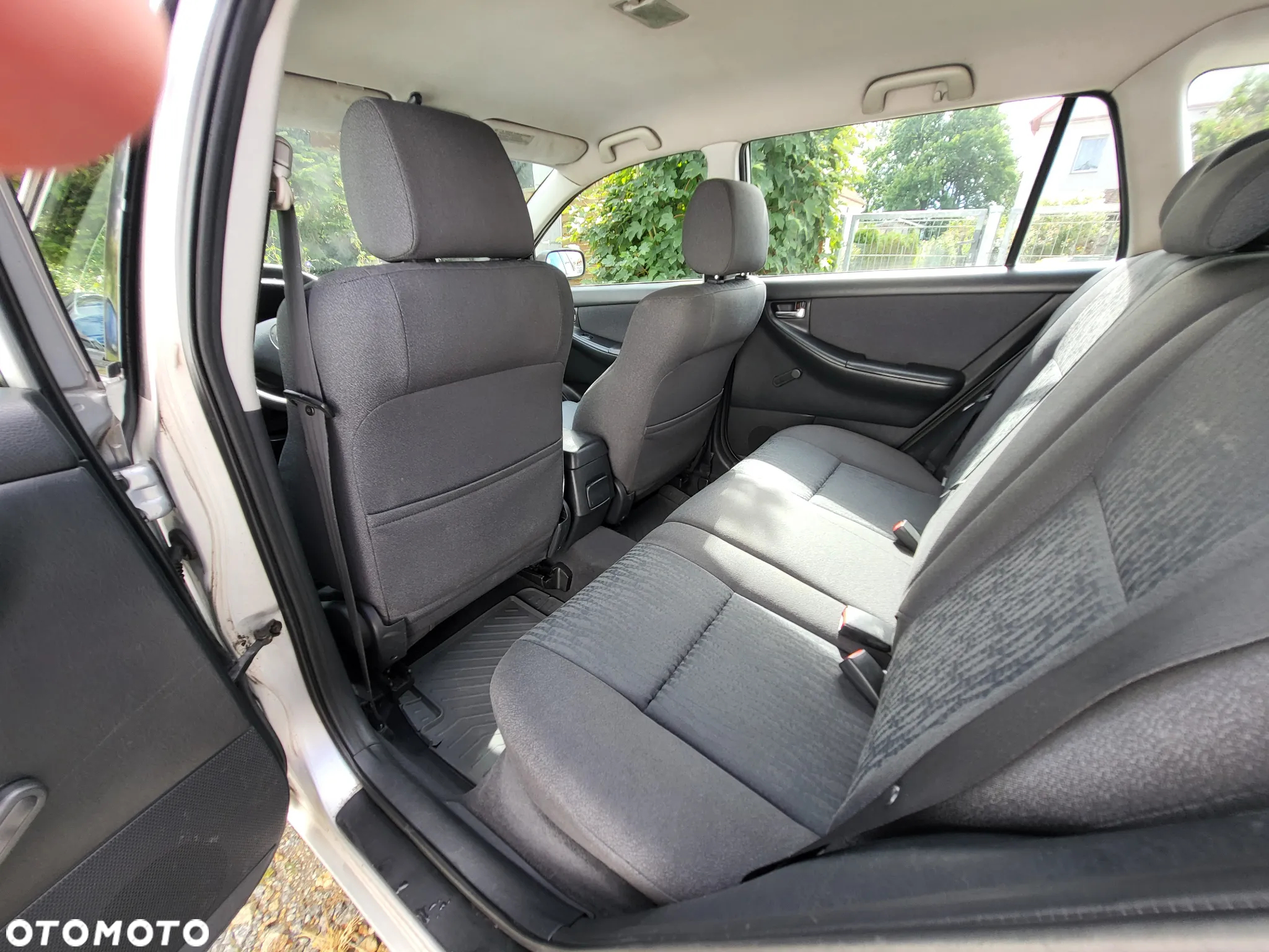 Toyota Corolla - 13