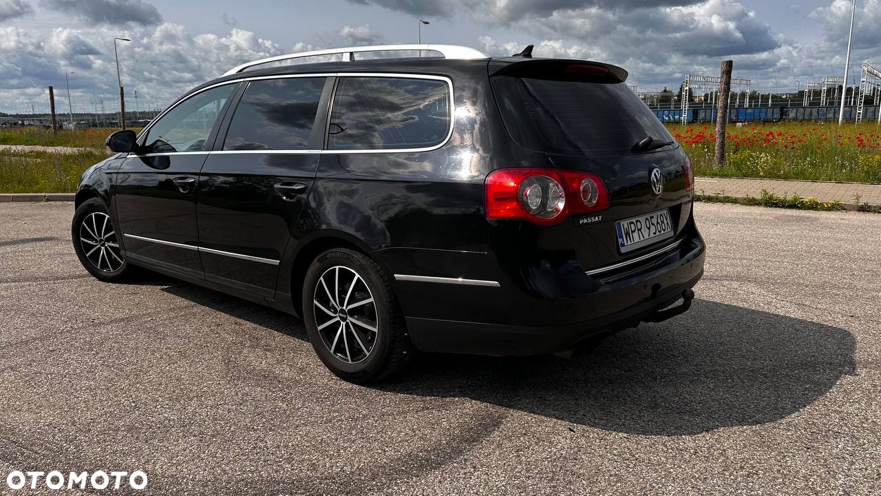 Volkswagen Passat 2.0 FSI Comfortline - 5