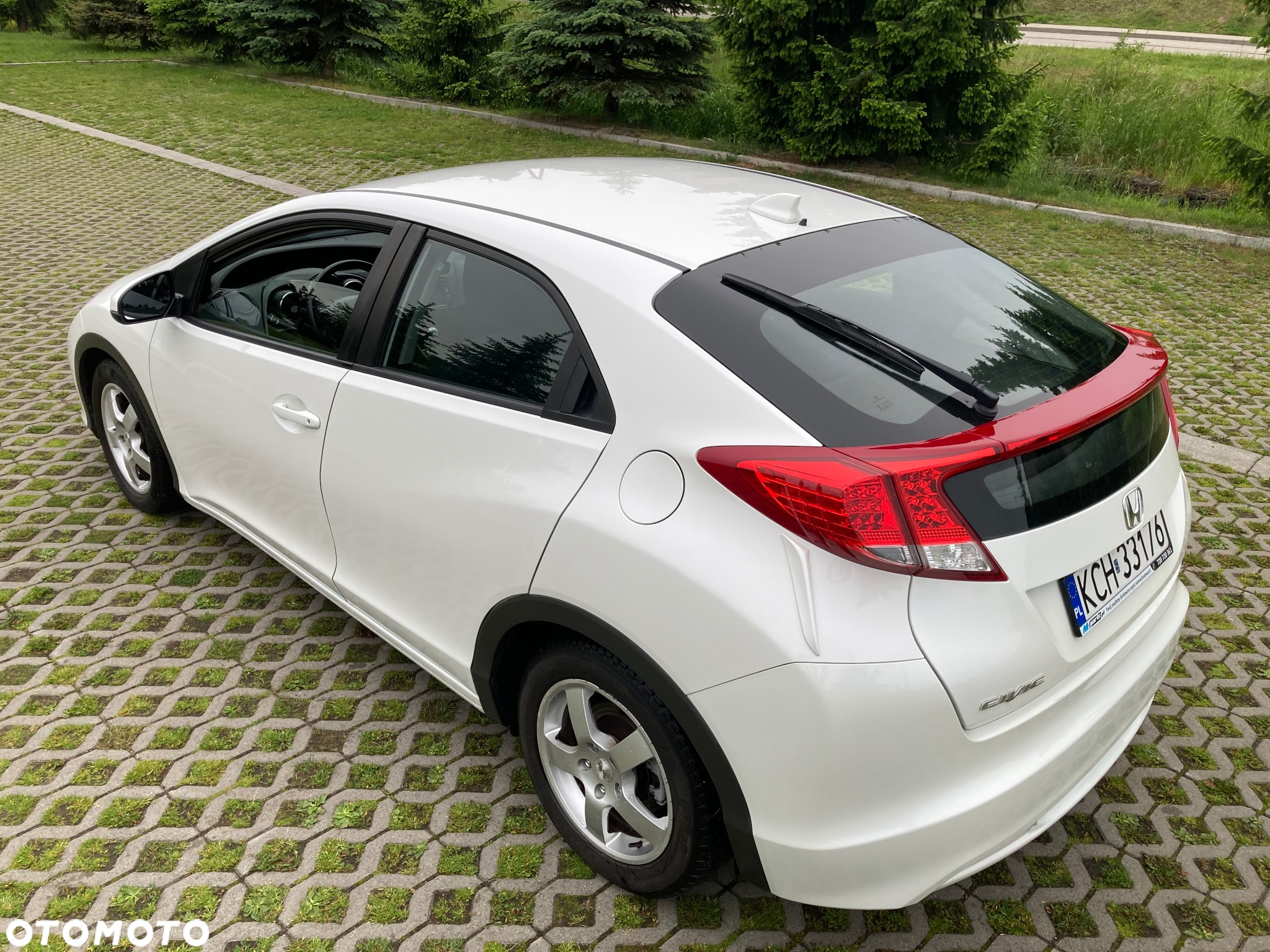 Honda Civic 1.8 Comfort (Honda Connect+) - 11