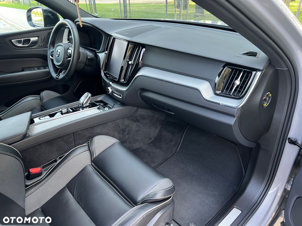 Volvo XC 60 B4 B R-Design - 6