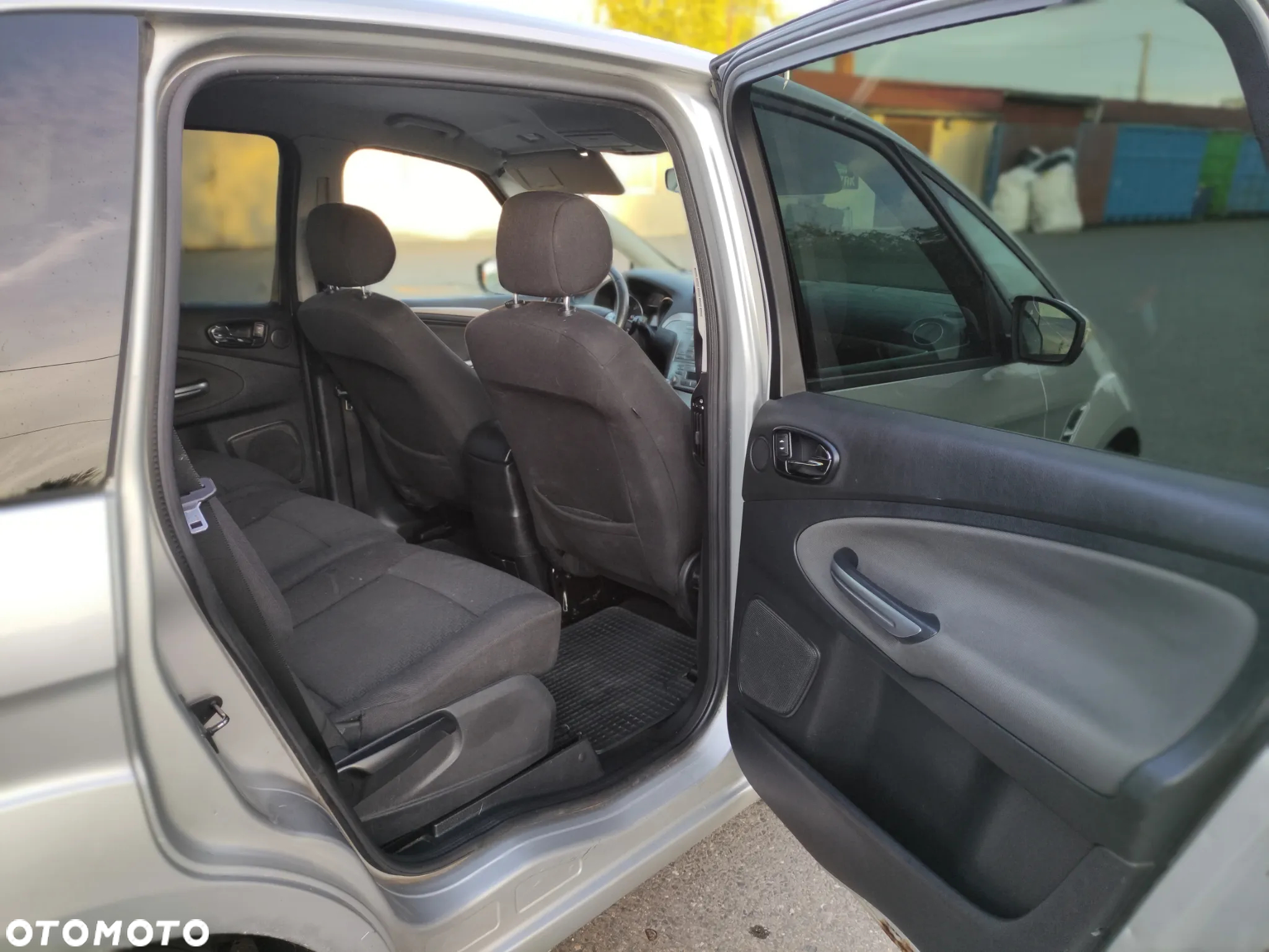 Ford S-Max - 14