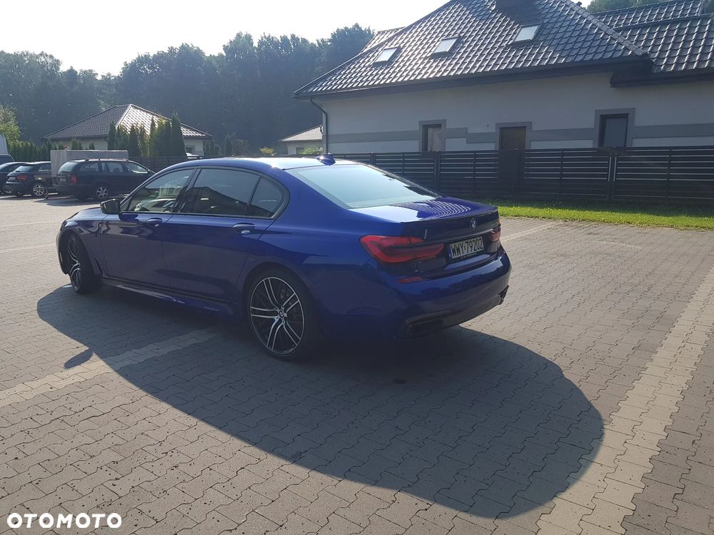 BMW Seria 7 750i - 4