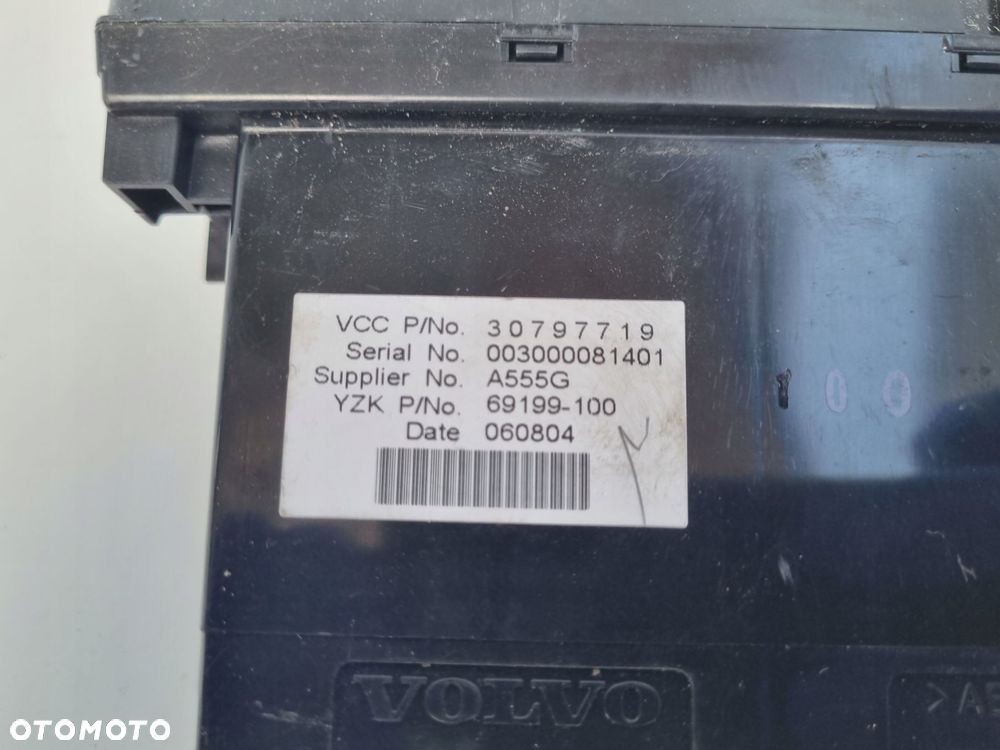 Volvo S40 II V50 C30 EKRAN RADIA Wyświetlacz 30799719 europa - 5