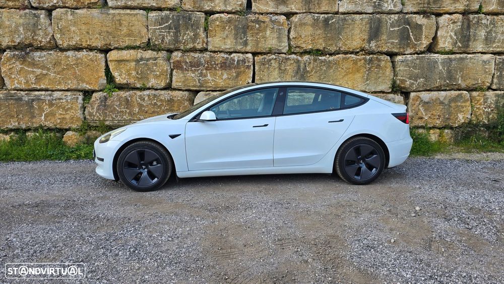 Tesla Model 3 - 3