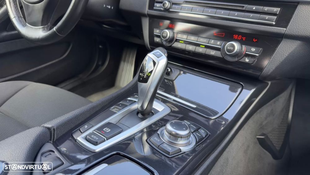 BMW 520 d Line Modern Auto - 31