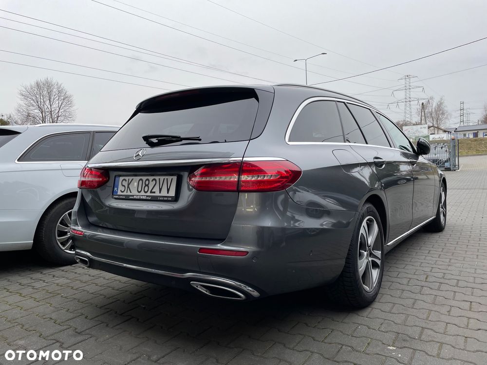 Mercedes-Benz Klasa E 200 d 9G-TRONIC - 4