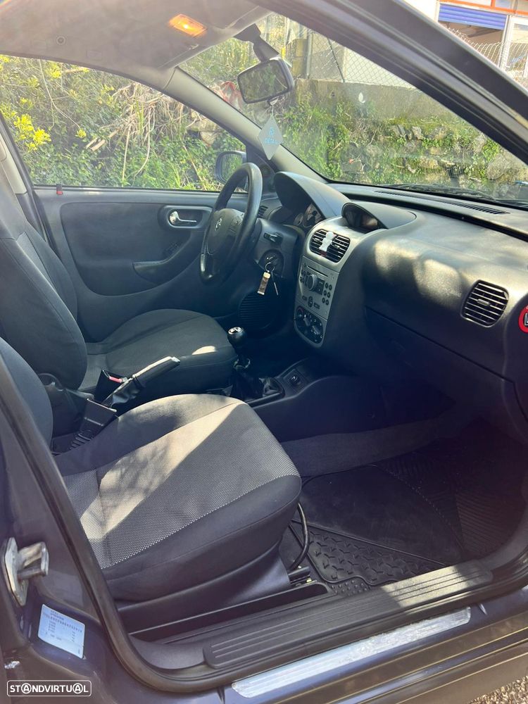 Opel Corsa 1.2 CMON - 13