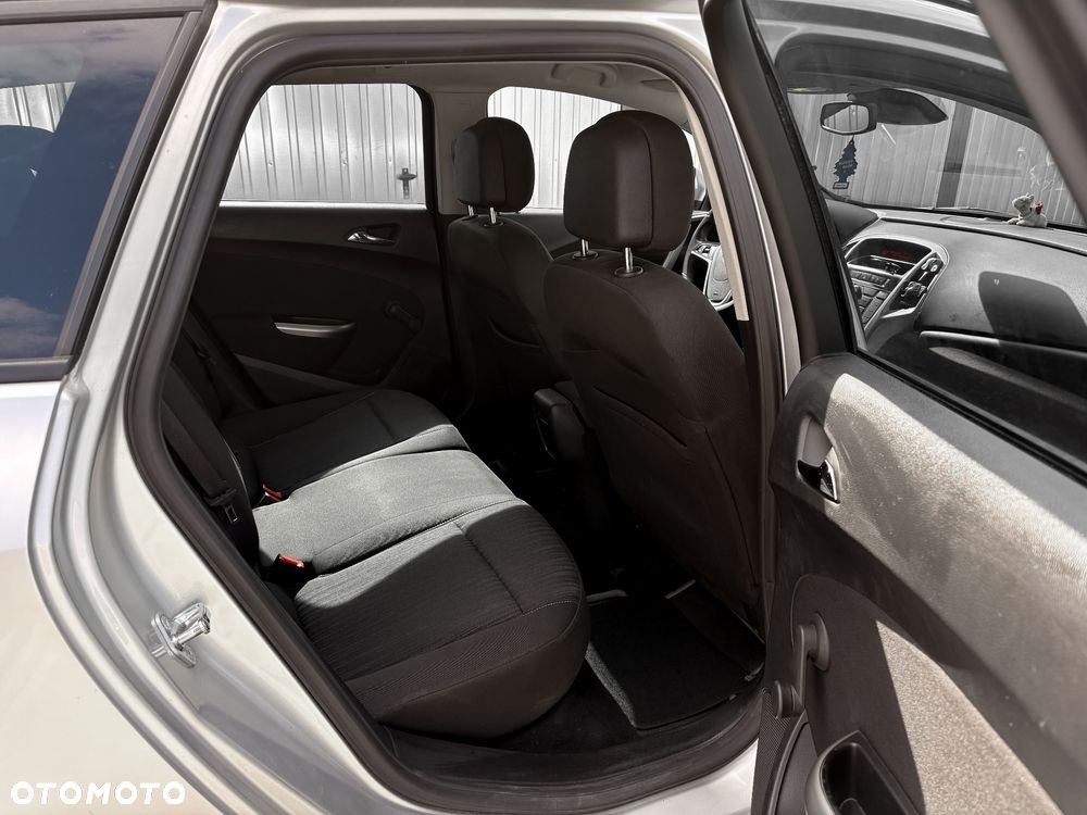 Opel Astra 1.6 Sport - 9