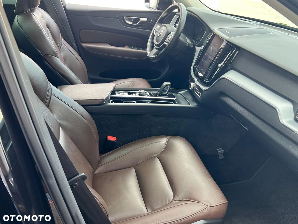 Volvo XC 60 - 21