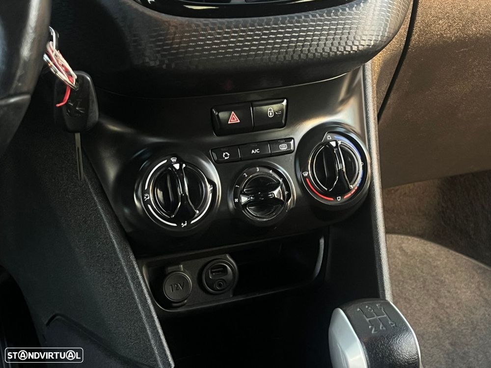 Peugeot 208 1.2 PureTech Allure - 16