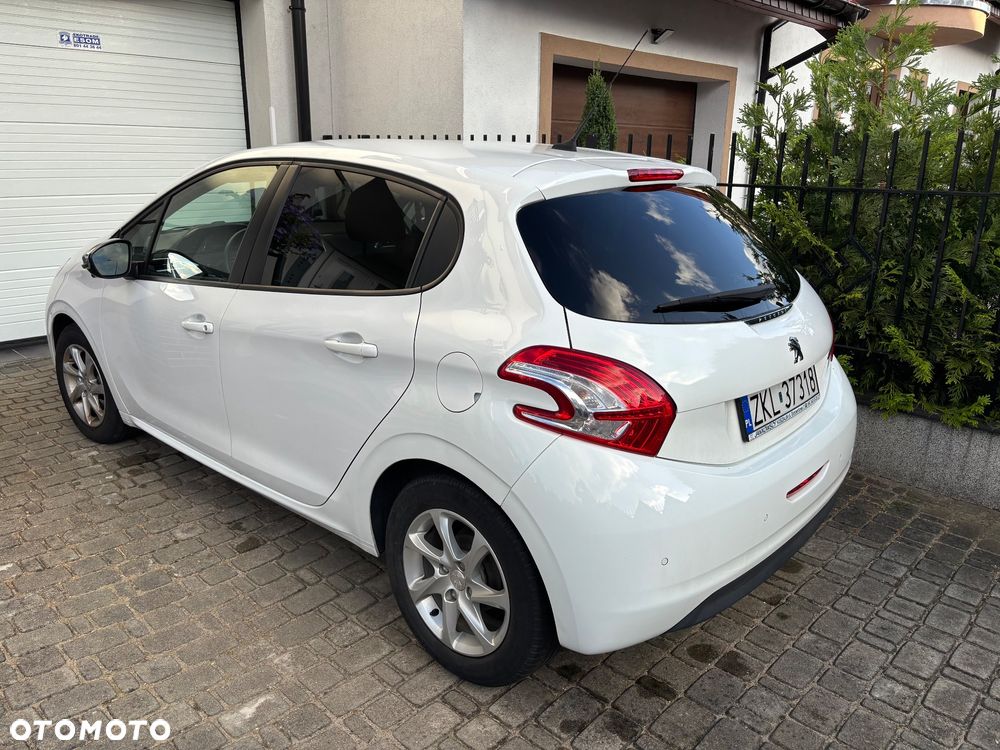 Peugeot 208 1.2 PureTech Allure - 1